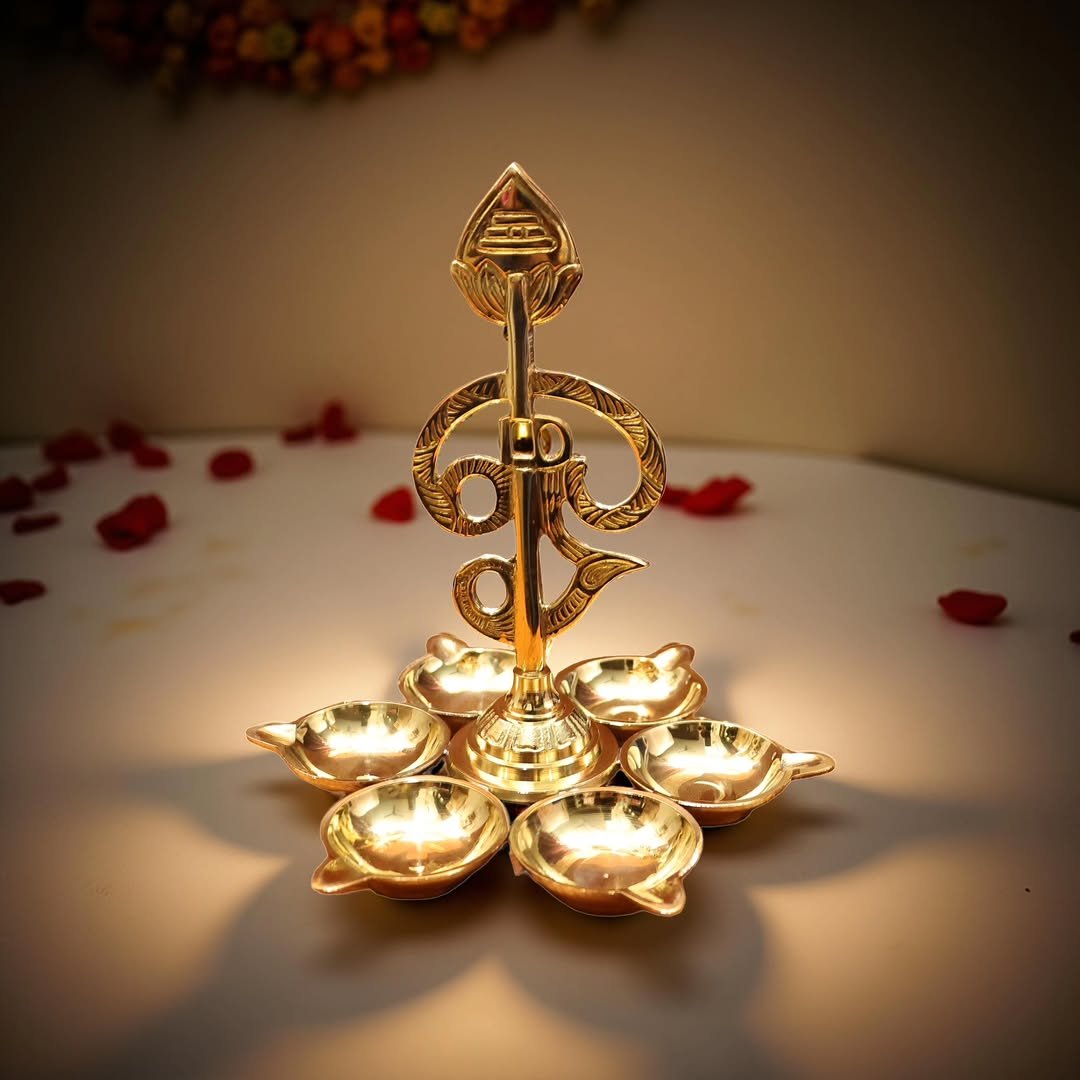 Brass 6 Face Diya Murugan Vilakku