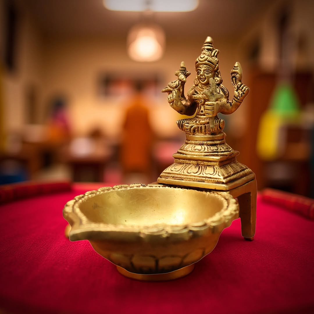 Brass Kamatchi Vilakku